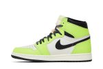 Air Jordan 1 High OG ‚Volt‘ 555088-702