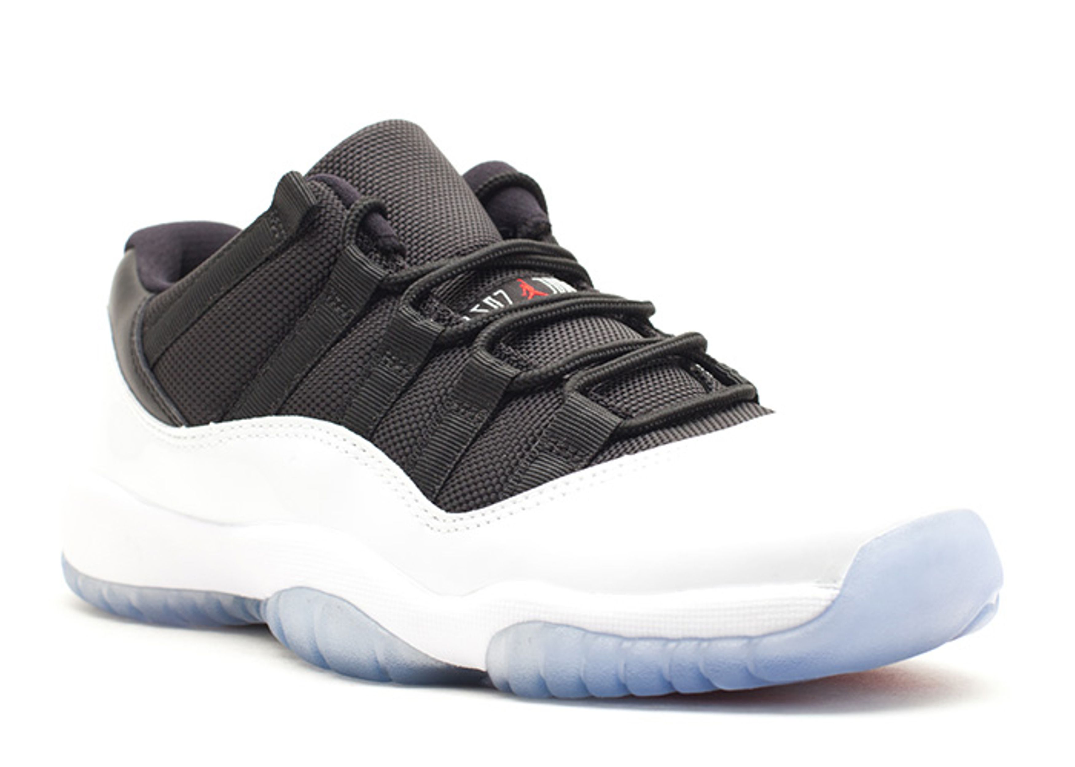 Air Jordan 11 Retro Low GS ‘Tuxedo’