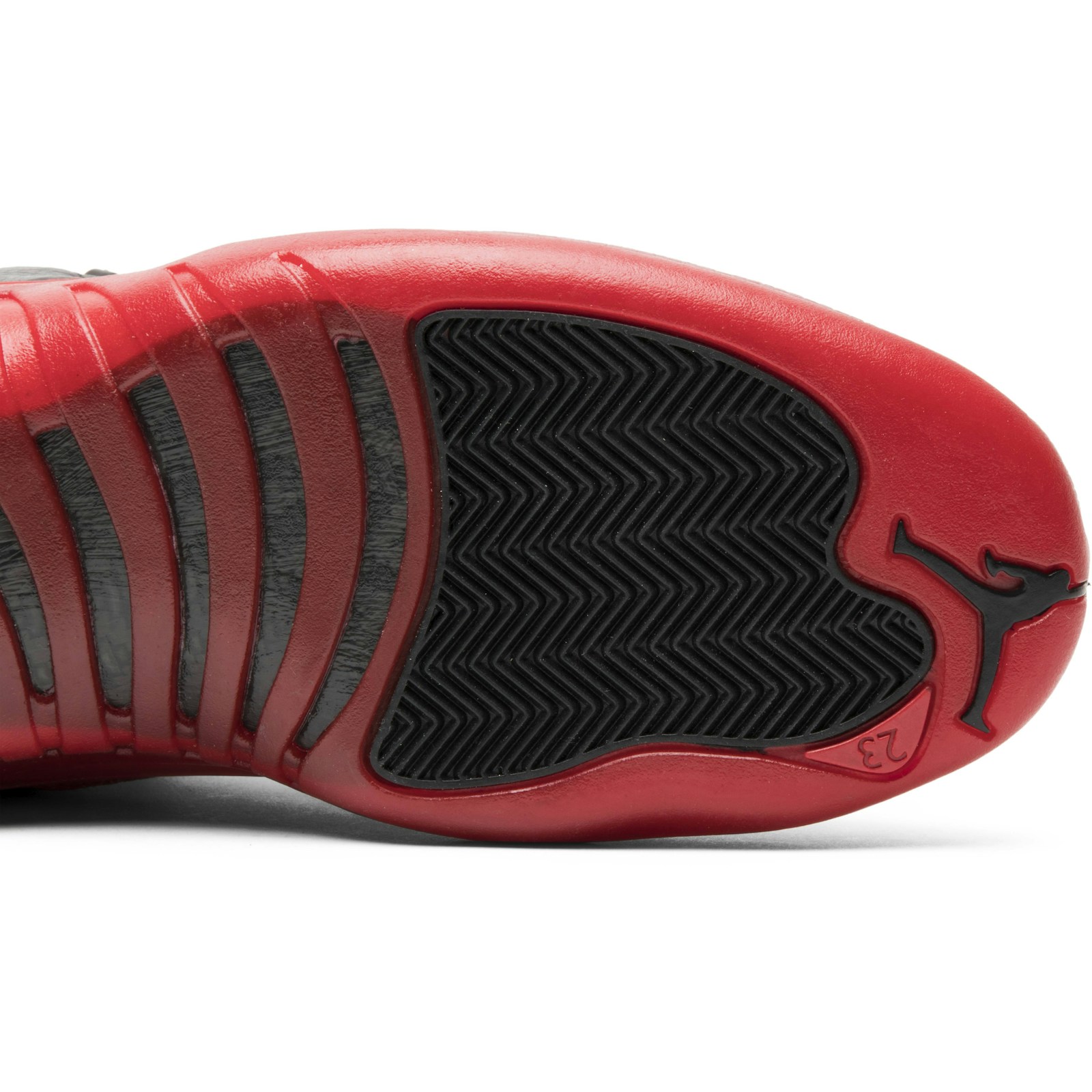 air_jordan_12_retro__flu_game__2016_130690_002_4_42751.jpeg