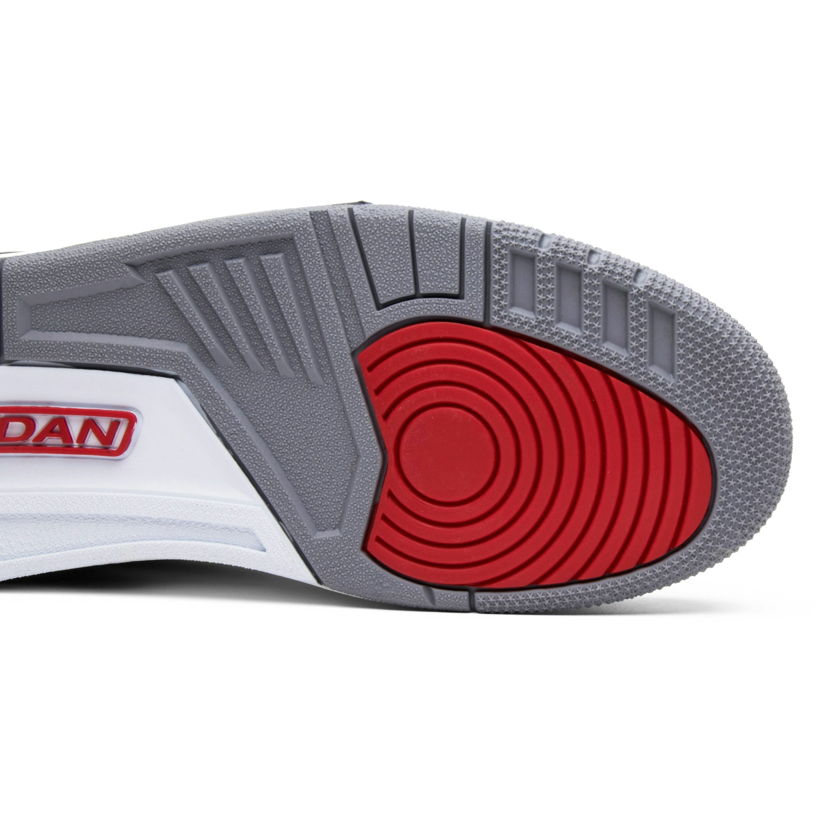 air_jordan_3_retro__white_cement__2011_136064_105_4_90884.jpeg