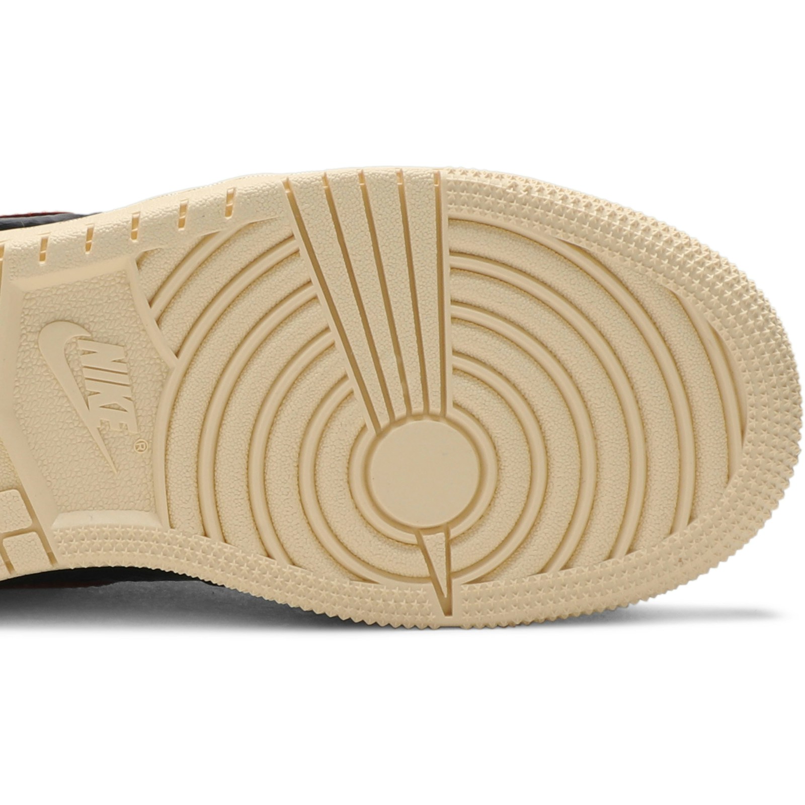 grade_school__air_jordan_1_retro_high_og_bg__shat_4_96985.jpeg