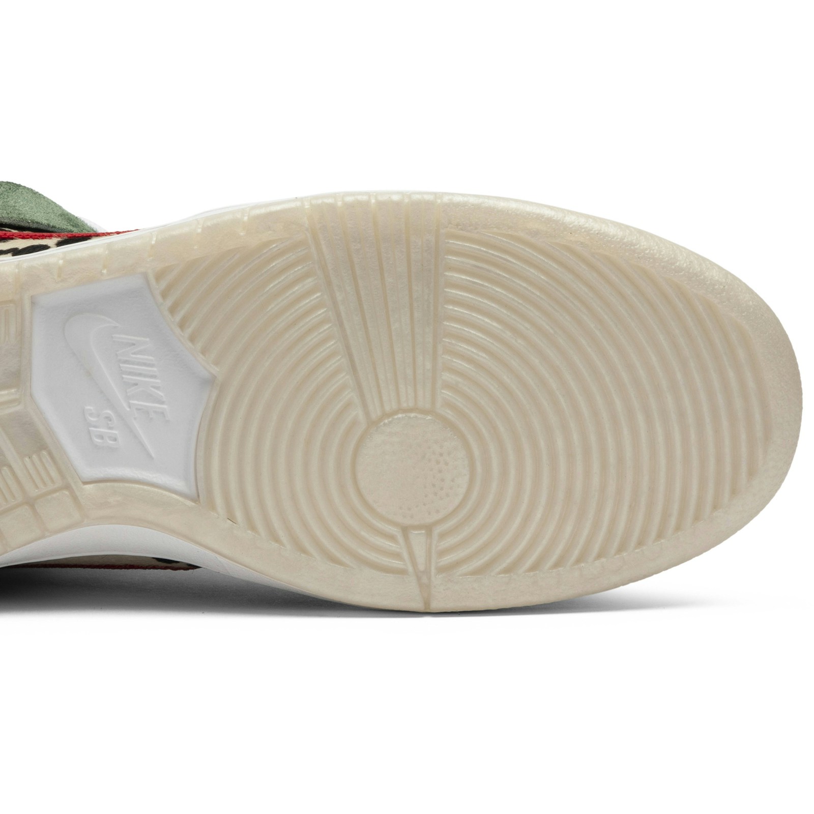 nike_sb_dunk_high__walk_the_dog___also_worn_by_wan_4_20912.jpeg