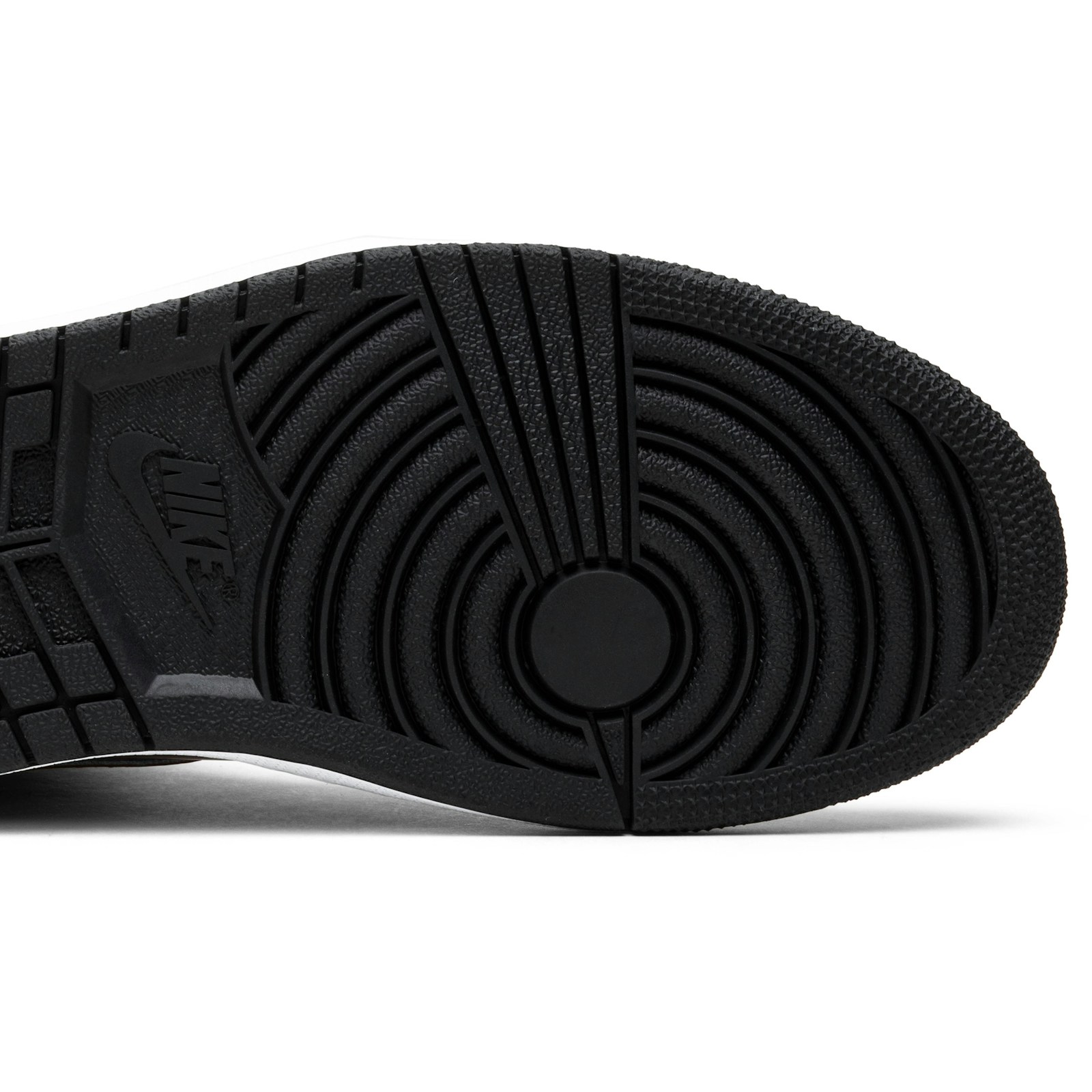solefly_x_air_jordan_1_retro_high_og__art_basel_bl_4_86271.jpeg
