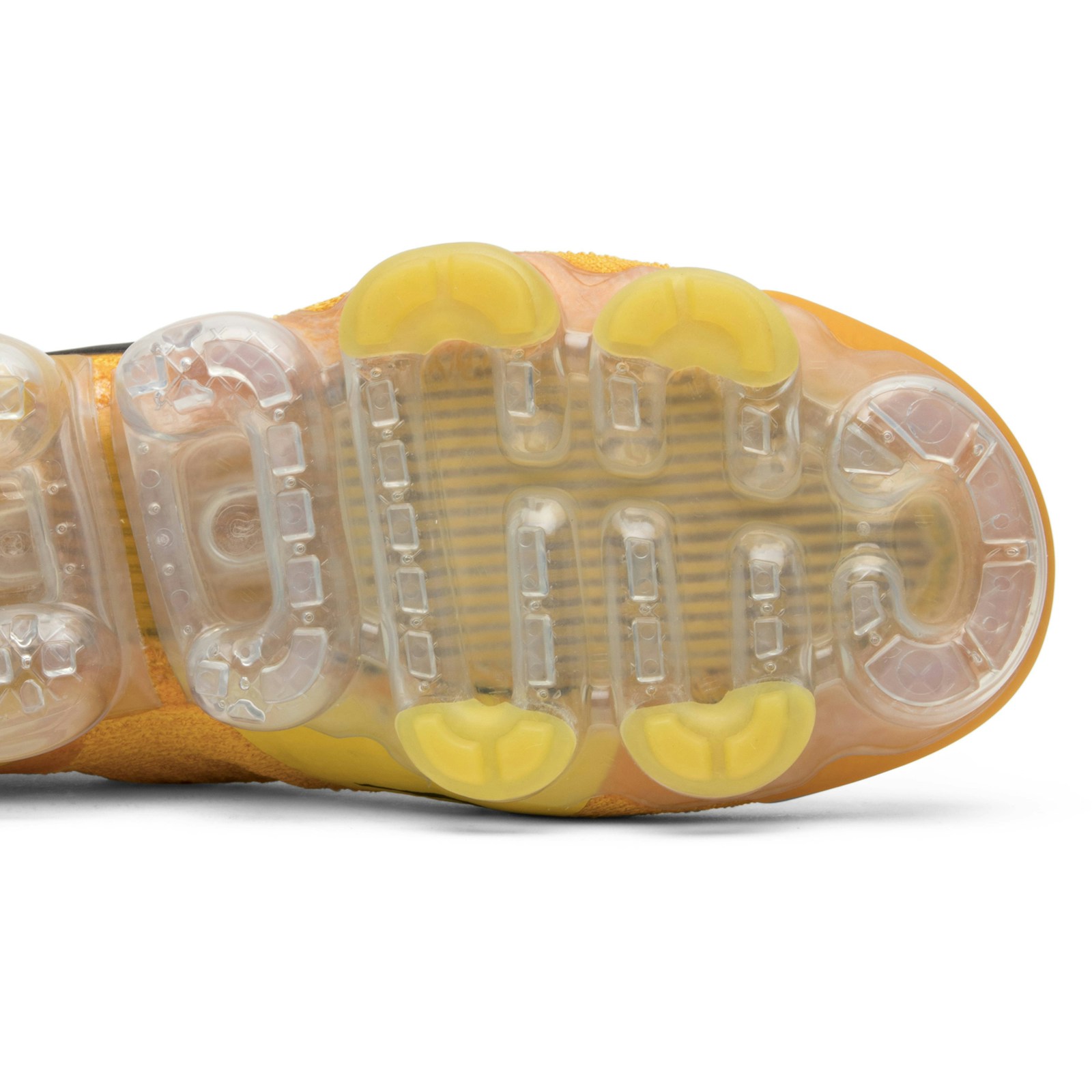 women__nike_air_vapormax_moc_2_university_gold_aj_4_99244.jpeg
